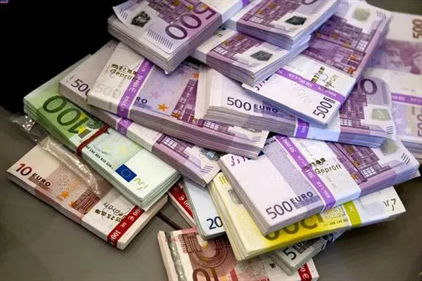 قیمت یورو، امروز پنجشنبه ۲۶ شهریور ۱۴۰۵