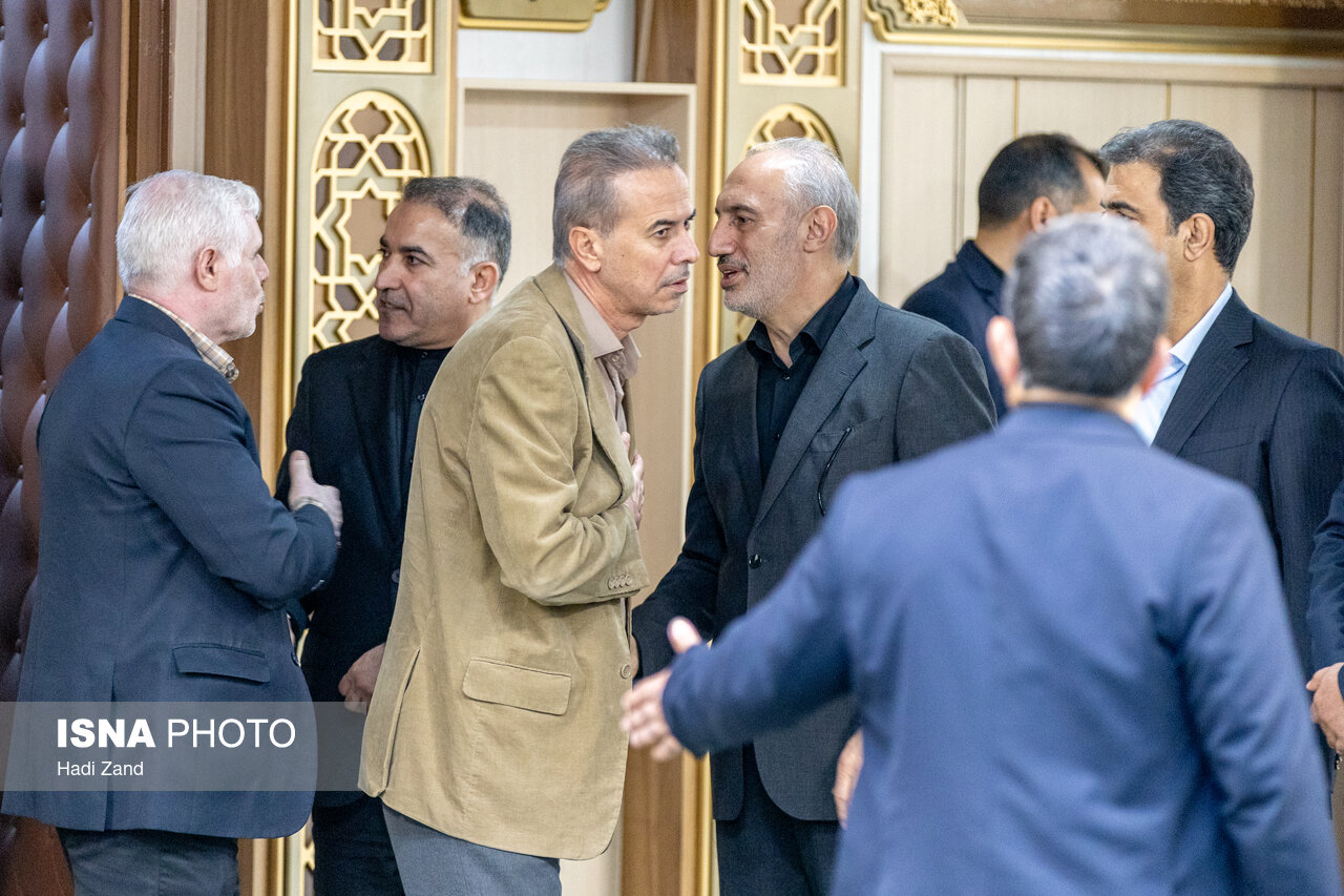 تصاویر: مراسم یادبود مادر رییس سازمان برنامه و بودجه