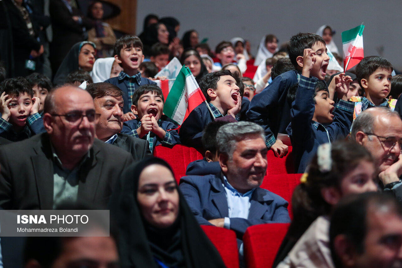 تصاویر: روز ملی کودک با حضور رئیس جمهور