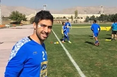 خسرو حیدری مصدوم شد