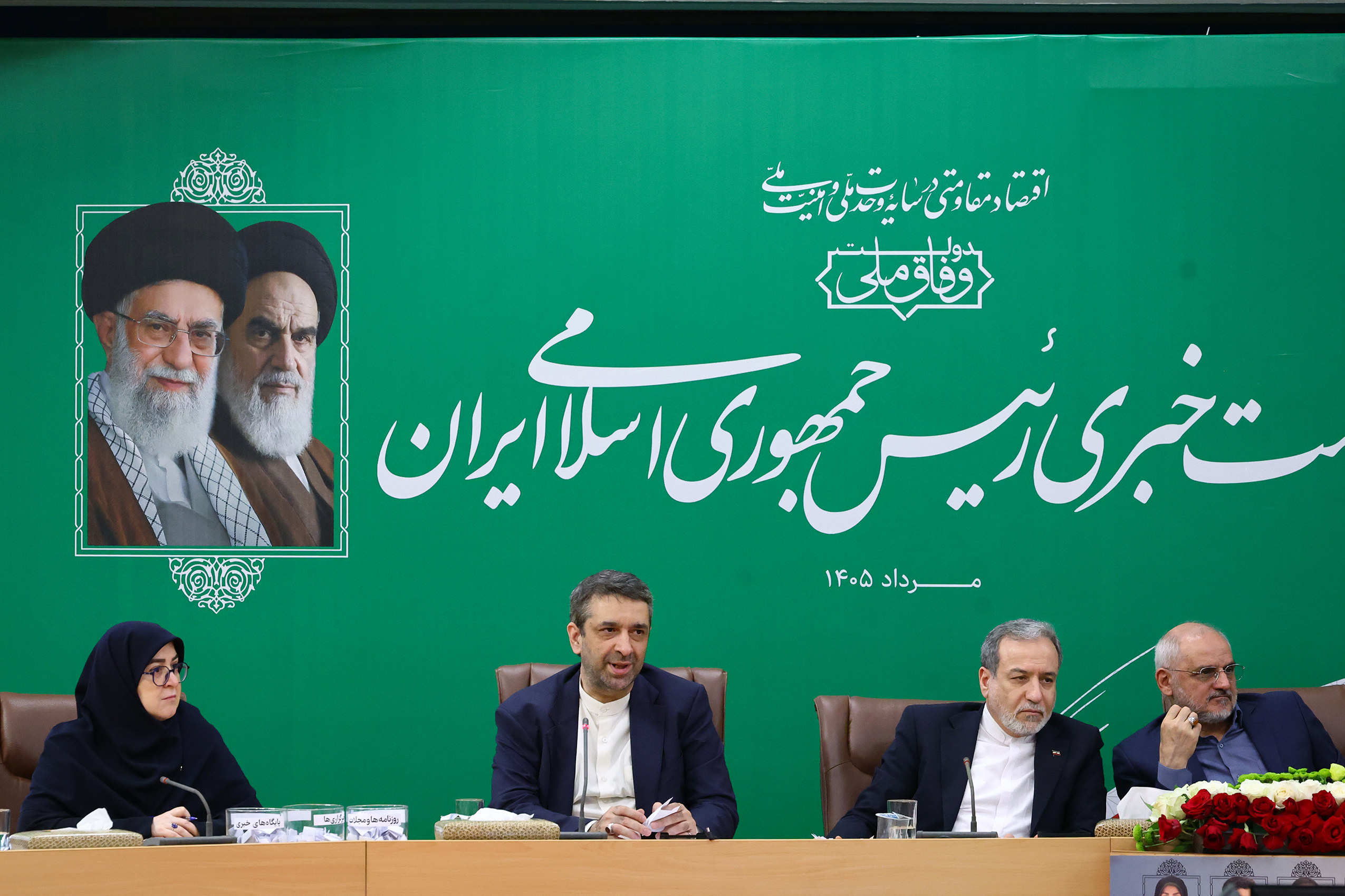 تصاویر: نشست خبری پزشکیان با جمعی از اصحاب رسانه
