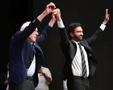 نیویورک‌تایمز: زهران ممدانی توانسته چندین کرسی مهم کنگره را در انتخابات مقدماتی به دست آورد؛ این یک پیروزی سیاسی با اهمیت است/ چندین نامزد مورد حمایت شهردار نیویورک توانستند در مناطق مهمی از بروکلین، منهتن و برانکس پیروز شوند که بسیاری از آن‌ها درباره اسرائیل، مواضع انتقادی‌تری اتخاذ کرده‌اند/ این پیروزی‌ها بازتاب دهنده تغییر افکار عمومی در نیویورک و حتی سطح ملی است