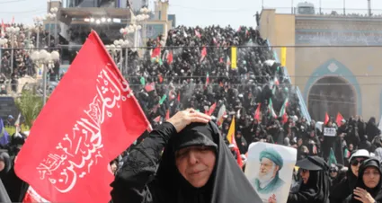 ببینید/ جمعیت حاضر در مراسم رهبر شهید در مصلی