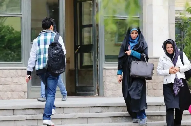 قبولی در دانشگاه هم خریدنی شد؟ از وعده پذیرش تا ادعای فروش صندلی پزشکی به قیمت ۱۱ میلیارد تومان