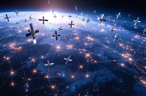 هشدار دانشمندان: دیتاسنترهای مداری ایلان ماسک می‌توانند تلسکوپ‌های زمین را کور کنند