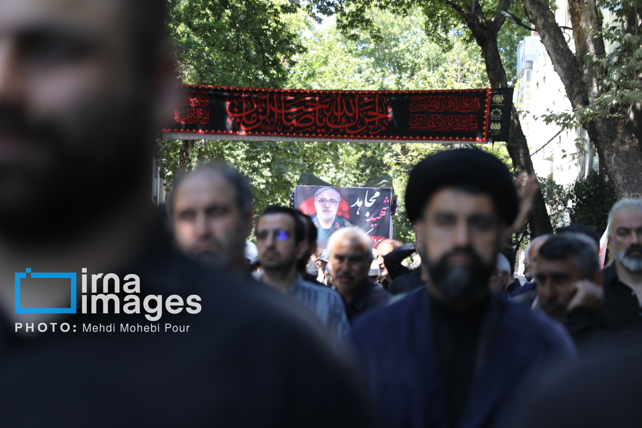 تصاویر: تشییع پیکر معاون نیروی دریایی سپاه در ساری