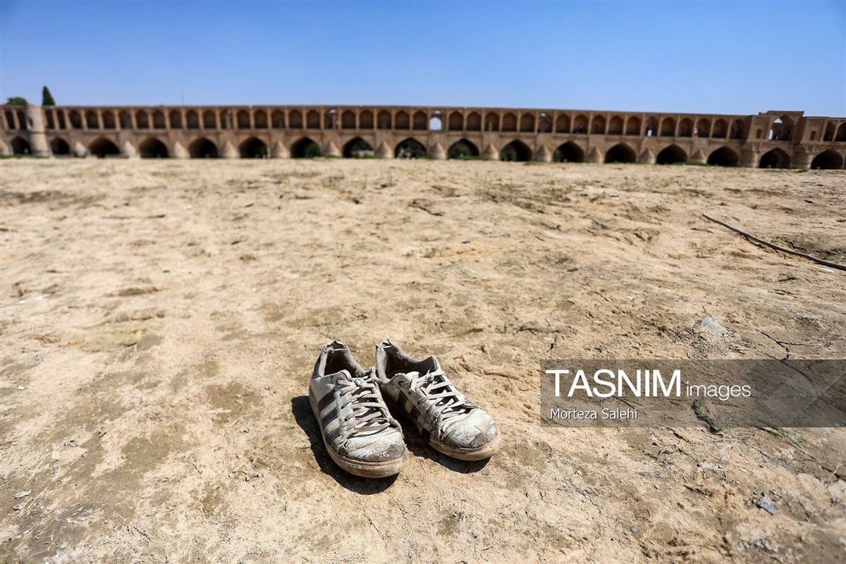 تصاویر: خشکی زاینده رود خطری برای محیط زیست