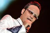 ببینید/ شهرام شکوهی: به ترانه جدیدم مجوز نمی‌دهند؛ می‌گویند سیاسی است، چون این شعر را می‌خوانم که «عجیبه که تموم آدمای شهر ما درگیر دردن، اما دارن میخندن»