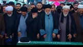 ببینید/ اشک‌های فرزندان رهبر شهید انقلاب و تولیت آستان قدس رضوی بر پیکر رهبر شهید