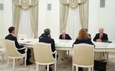 پوتین در دیدار با کوشنر و ویتکاف: وضعیتی که امروز تلاش خواهیم کرد درباره آن به نتیجه برسیم، چندان ساده نیست / می‌دانم که ممکن است ترامپ وارد مسیر دشواری شده باشد، اما در هر صورت، او از تلاش برای حل‌وفصل مناقشه روسیه و اوکراین دست نخواهد کشید / ویتکاف: از شما تشکر می کنم که با آتش‌بس سه روز موافقت کردید / ترامپ بهترین آرزوهای خود را برای شما فرستاده