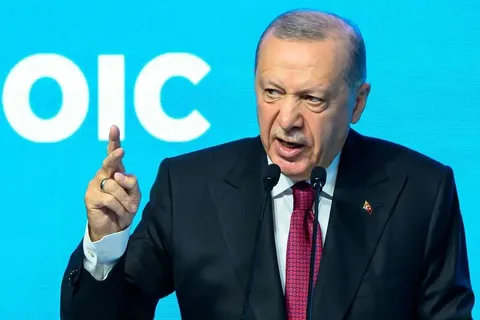 اردوغان: ادامه بسته ماندن تنگه هرمز، بحران بزرگی برای تجارت جهانی ایجاد می‌کند/ ترکیه و ایران از پایان محدودیت‌های اعمال‌ شده بر رفت‌ و آمد کشتی‌ها، حمایت می‌کنند
