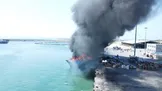 توضیح اداره بنادر و دریانوردی درباره دود غلیظ یک فروند شناور در اطراف قشم: این دود ناشی از نقص فنی در موتور این شناور بوده و هیچ گونه حادثه حمله یا انفجاری در این شناور رخ نداده / برای احتیاط شناور ناجی نیز برای بررسی وضعیت این شناور اعزام شد