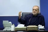 پزشکیان: خط راه‌آهن اردبیل به میانه، به طول ۱۷۳ کیلومتر افتتاح شد/ تکمیل بخش‌های باقی‌مانده این راه‌آهن باید در ۳ الی ۴ سال به پایان می‌رسید، اما به دلیل بروز بحران‌ها، جنگ‌ها و تحریم‌های ظالمانه، سال‌ها به طول انجامید