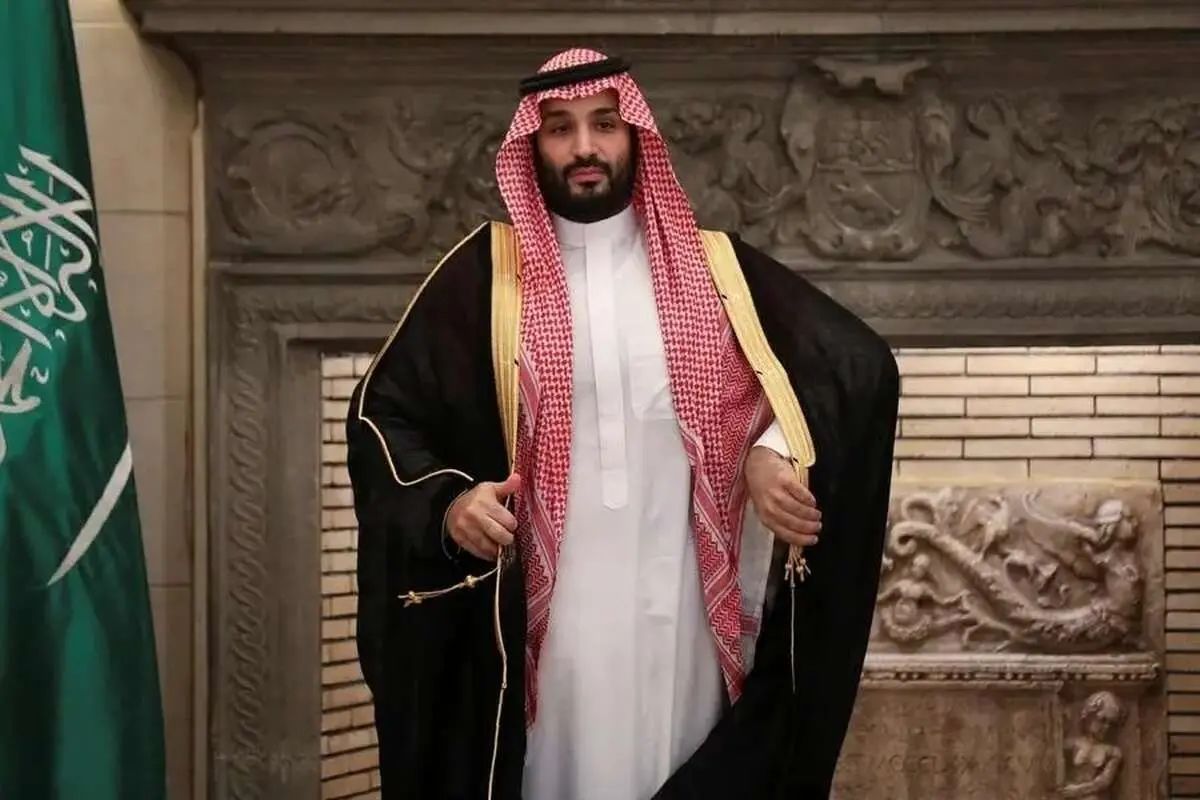 حملات انصارالله، برنامه‌های بن‌سلمان برای متحول کردن اقتصاد عربستان را با تهدید مواجه کرده/ نحوه مواجهه بن‌سلمان با این آزمون، پیامدهایی خواهد داشت که بسیار فراتر از مرزهای عربستان گسترش می‌یابد، زیرا ریاض در عبور هواپیماهای نظامی آمریکا از حریم هوایی خود، نقشی حیاتی دارد/ ولیعهد سعودی گزینه‌های مطلوب چندانی در اختیار ندارد