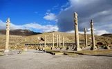 تازه‌ترین خبرها از حیاط کاخ آپادانای هخامنشی‌ها / رطوبت تخت جمشید فرسایش ۶۰ درصدی آن را به دنبال دارد