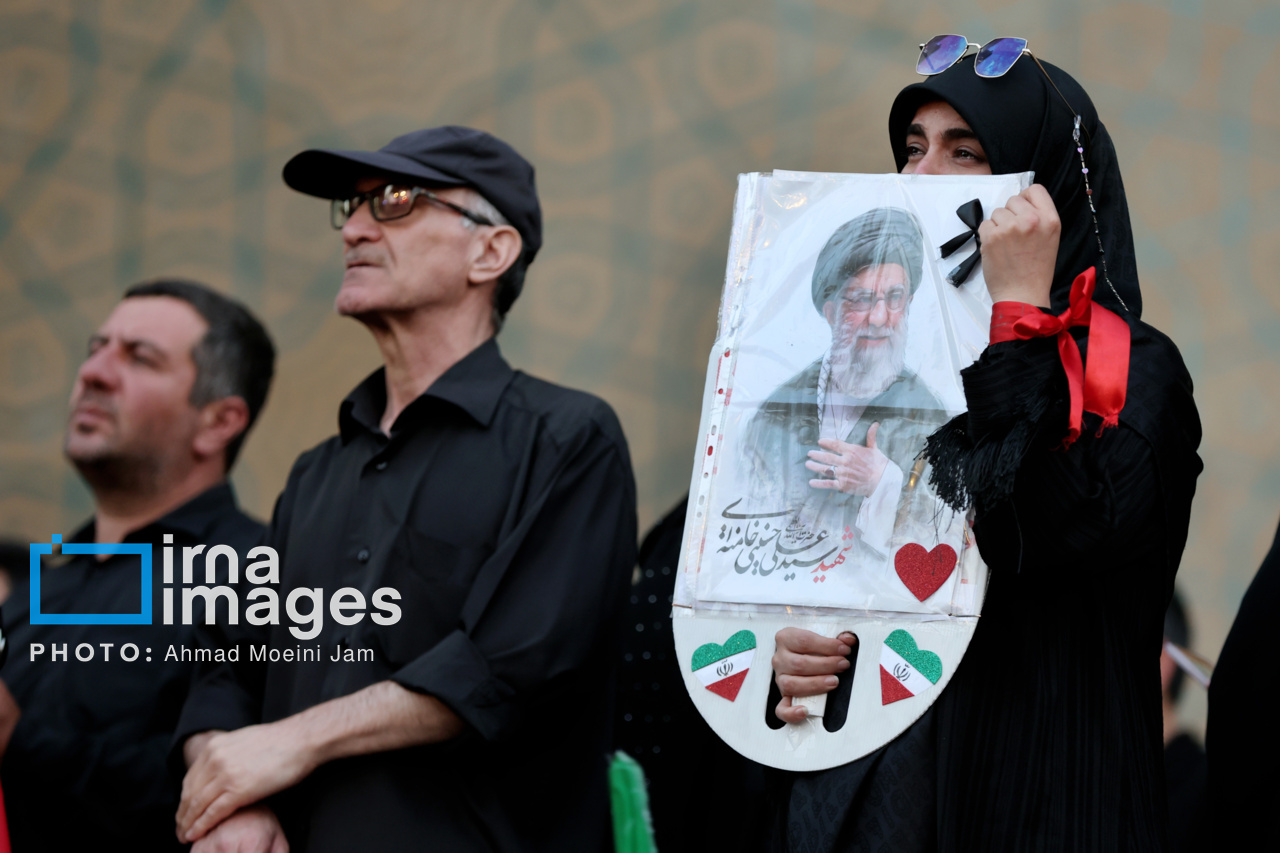 تصاویر: دومین روز مراسم وداع با رهبرشهیدانقلاب