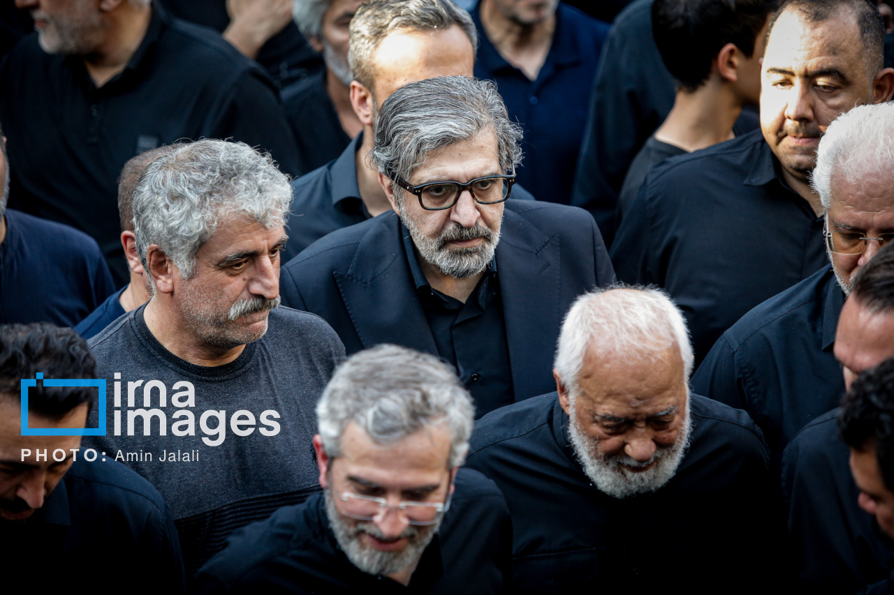 تصاویر: تشییع پیکر شهید «مصباح‌الهدی باقری‌کنی»، داماد رهبر شهید انقلاب