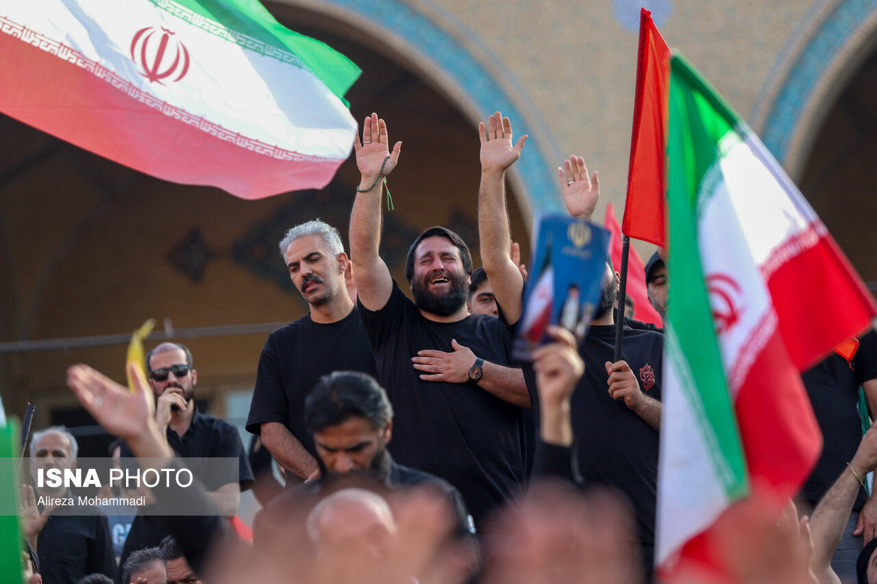 تصاویر: دومین روز مراسم وداع با رهبرشهیدانقلاب