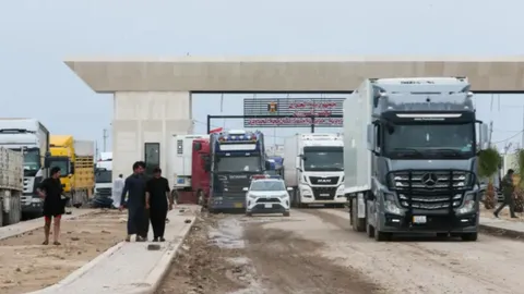 ادعای رویترز: عراق در پی حملات پهپادی به عربستان، به عنوان یک اقدام احتیاطی، گذرگاه مرزی شلمچه با ایران را بست