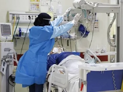 احتمال بازگشت بخشی از محدودیت‌های کرونایی به تهران از روز شنبه / یک چهارم کل تخت های بیمارستانی تهران از سوی بیماران کرونایی اشغال شده / در صورت ادامه روند فعلی، در ۱۰ روز آینده، این رقم دو برابر می‌شود
