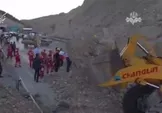 هیچ خودرویی زیرآوار آزادراه تهران- پردیس نیست / آواردبرداری همچنان ادامه دارد