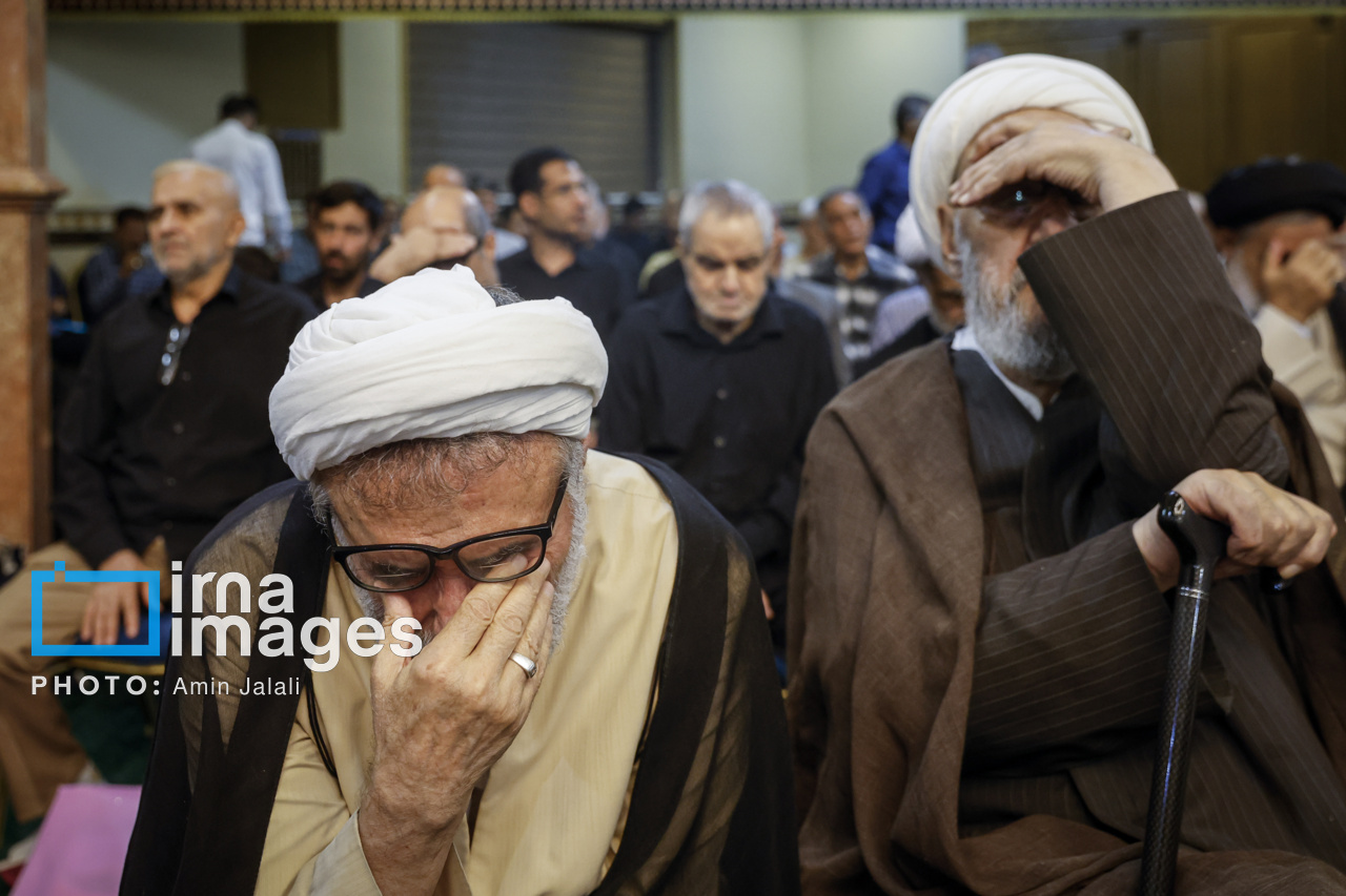 تصاویر: بزرگداشت رهبر شهید انقلاب در حسینیه جماران